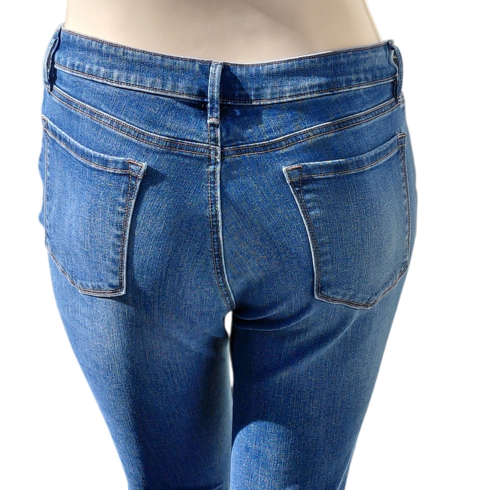 7022A -Women's Loft Outlet Skinny Jeans Size 12, 32"W, 26"Inseam, 9 1/2" Rise, - Picture 4 of 5